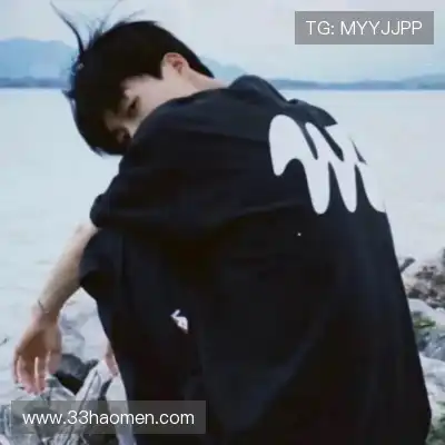 胡霞丽华